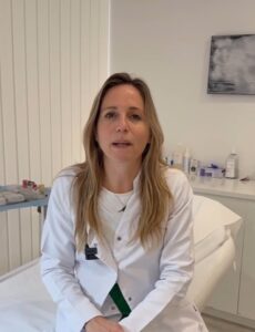La Dra. Carolina Prat nos explica un caso común en dermatología pediátrica: el síndrome del anágeno suelto.