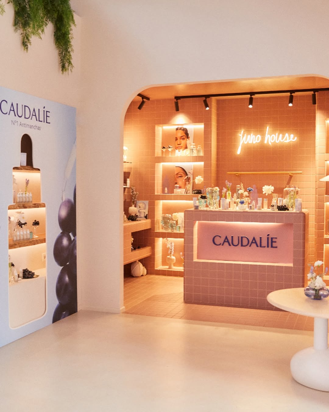 Influencers de belleza y cuidado de la piel. Evento de Caudalie